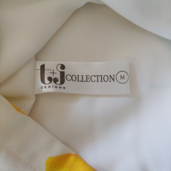 Off the Shoulder Lemon Print Mini Dress - Picture 3 of 3